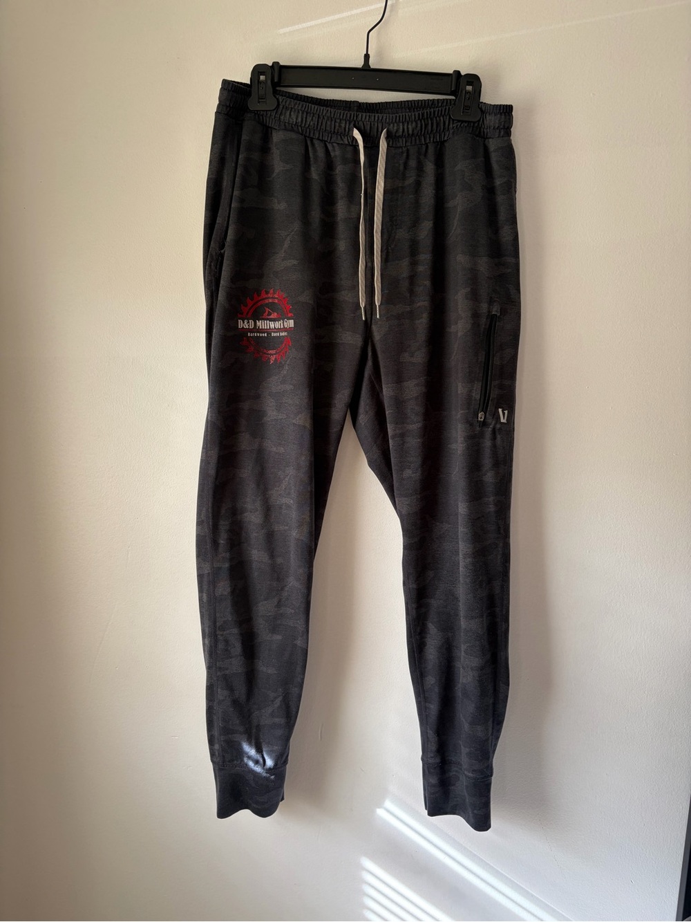 Vuori Men's Dark Camo Joggers with Red Logo
